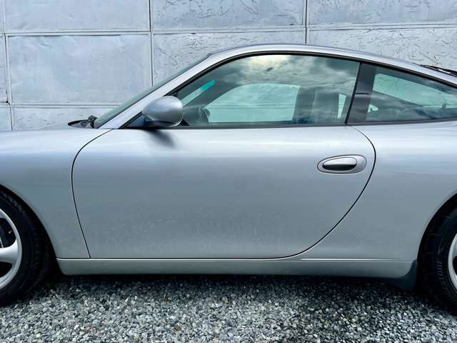 911 カレラ（タイプ996） 9