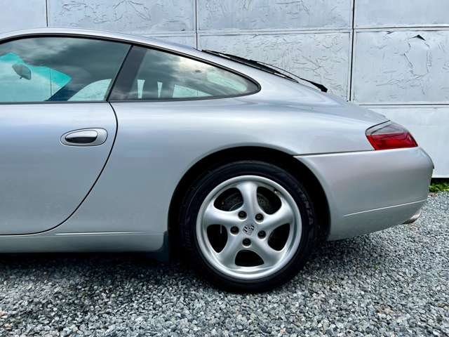 911 カレラ（タイプ996） 10